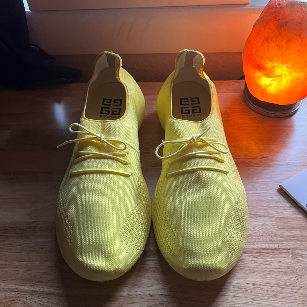 givenchy tk-360 acid yellow size 10.5